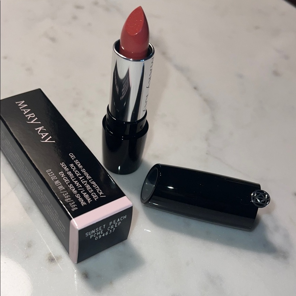 Mary Kay Pink Lipstick Matte Finish